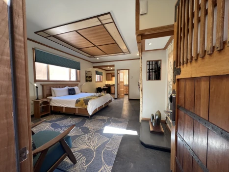 luna room
